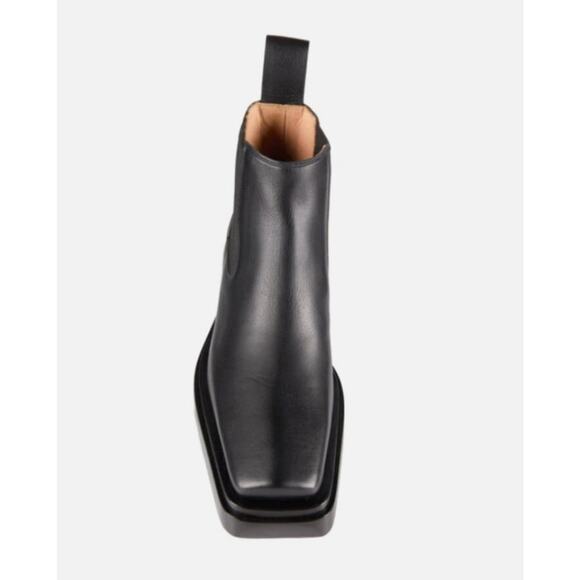 $1,800 NIB Bottega Veneta Black Leather Block Heel Chelsea Boots Size 38(5) Bottega Veneta black  main image 4